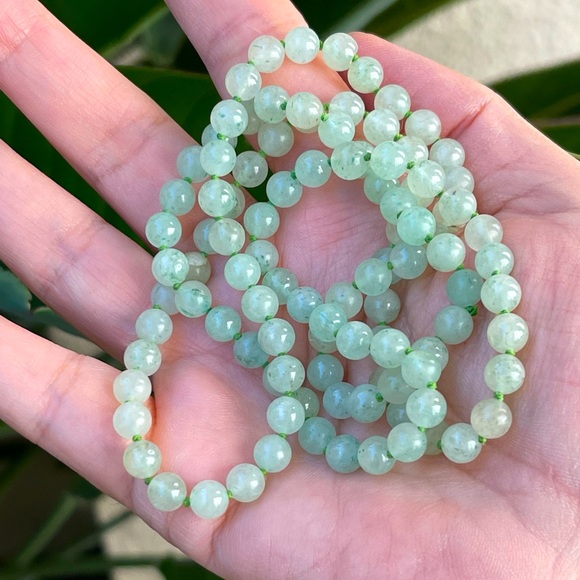 Vintage Jewelry - Natural green aventurine 6.5 mm hand knotted bead necklace